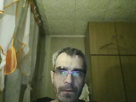 Snapshot of Gattuzoman85 chatting on 04/17/26, 08:45 Gattuzoman85 online show from 04/17/26, 08:45