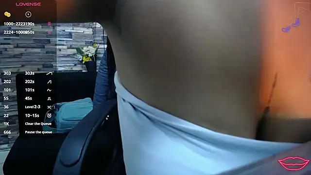 Snapshot of miaaboobs chatting on 03/08/26, 01:26 miaaboobs online show from 03/08/26, 01:26