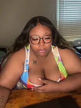 Chocolatebunnyxx96 online show from 03/25/26, 08:26