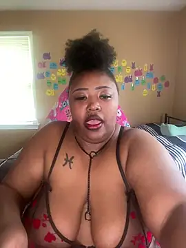 Chocolatebunnyxx96 online show from 05/08/26, 04:12