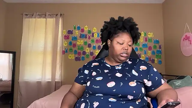 Chocolatebunnyxx96 online show from 06/19/26, 06:34