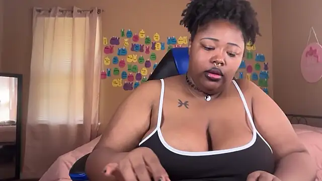 Chocolatebunnyxx96 online show from 06/21/26, 03:47