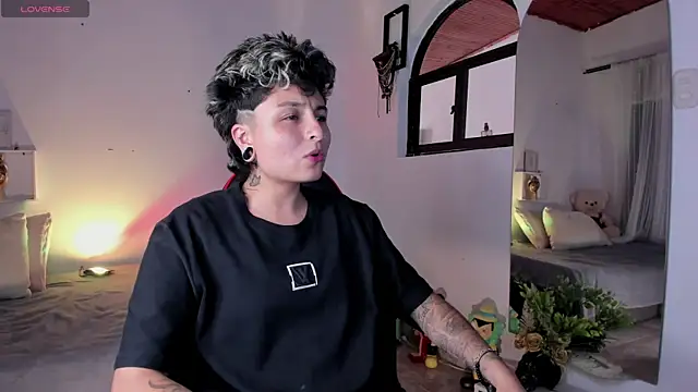 Zury Ramirez online show from 05/03/26, 08:48