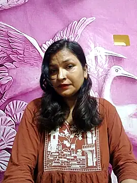 Snapshot of Priyaa_1433 chatting on 06/26/26, 05:17 Priyaa 1433 online show from 06/26/26, 05:17