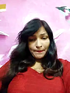 Snapshot of Priyaa_1433 chatting on 07/01/26, 05:23 Priyaa 1433 online show from 07/01/26, 05:23
