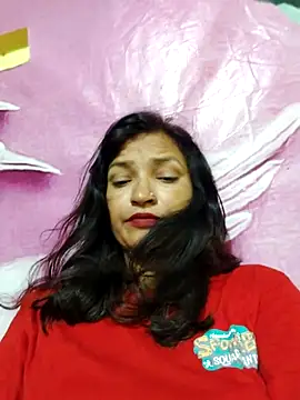 Snapshot of Priyaa_1433 chatting on 07/03/26, 12:17 Priyaa 1433 online show from 07/03/26, 12:17