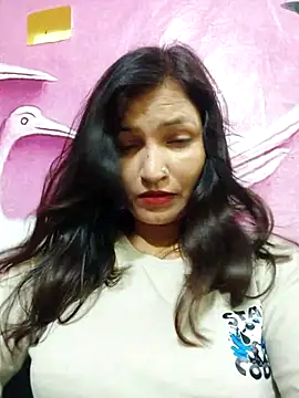 Snapshot of Priyaa_1433 chatting on 07/03/26, 06:03 Priyaa 1433 online show from 07/03/26, 06:03