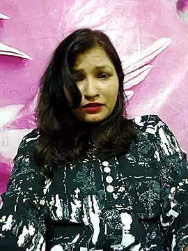 Snapshot of Priyaa_1433 chatting on 07/06/26, 03:03 Priyaa 1433 online show from 07/06/26, 03:03