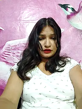 Snapshot of Priyaa_1433 chatting on 07/07/26, 03:31 Priyaa 1433 online show from 07/07/26, 03:31