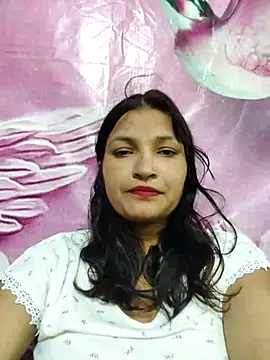 Snapshot of Priyaa_1433 chatting on 07/10/26, 05:15 Priyaa 1433 online show from 07/10/26, 05:15