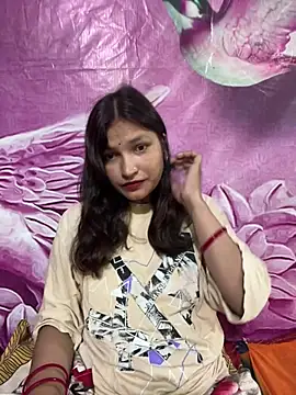 Snapshot of Priyaa_1433 chatting on 07/28/26, 01:43 Priyaa 1433 online show from 07/28/26, 01:43