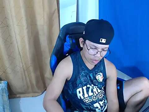 Snapshot of holly_oreo chatting on 07/05/26, 02:46 holly oreo online show from 07/05/26, 02:46