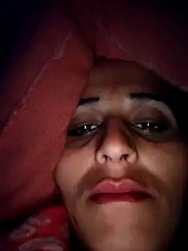 Snapshot of Bhavna8080 chatting on 02/03/26, 04:43 Bhavna8080 online show from 02/03/26, 04:43