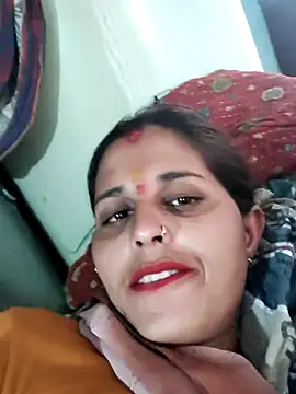 Snapshot of Bhavna8080 chatting on 06/17/26, 05:21 Bhavna8080 online show from 06/17/26, 05:21
