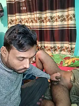 Snapshot of soft_couple778 chatting on 01/09/26, 04:32 soft couple778 online show from 01/09/26, 04:32