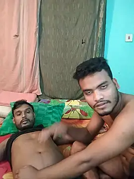 Snapshot of soft_couple778 chatting on 01/15/26, 04:22 soft couple778 online show from 01/15/26, 04:22