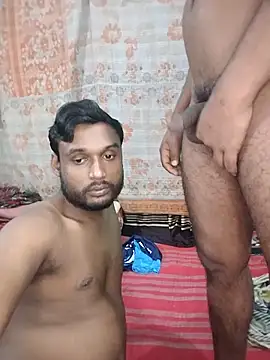 Snapshot of soft_couple778 chatting on 02/04/26, 04:24 soft couple778 online show from 02/04/26, 04:24