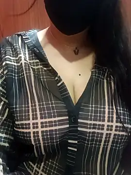 01Roshani online show from 04/26/26, 08:17