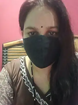 Snapshot of 01Roshani chatting on 06/30/26, 07:42 01Roshani online show from 06/30/26, 07:42