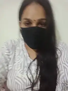 Snapshot of 01Roshani chatting on 07/06/26, 07:05 01Roshani online show from 07/06/26, 07:05