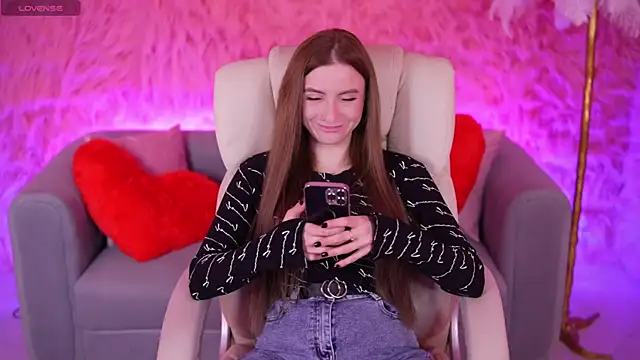 Snapshot of AlexaFleur chatting on 03/06/26, 08:11 AlexaFleur online show from 03/06/26, 08:11