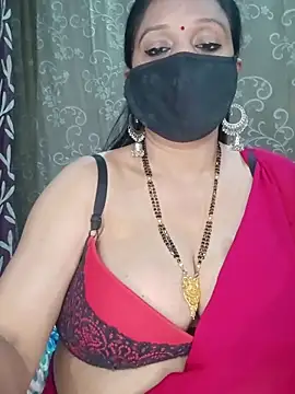 Hot-BHABHI696 online show from 04/13/26, 09:15