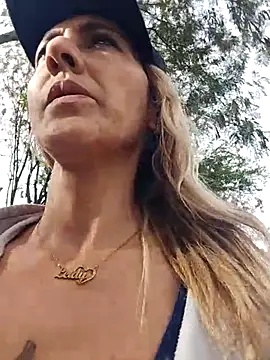 Snapshot of Monita_Med chatting on 03/21/26, 01:16 Monita Med online show from 03/21/26, 01:16