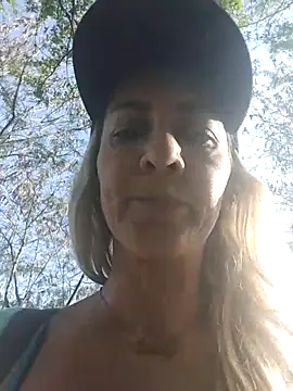 Snapshot of Monita_Med chatting on 03/25/26, 01:06 Monita Med online show from 03/25/26, 01:06
