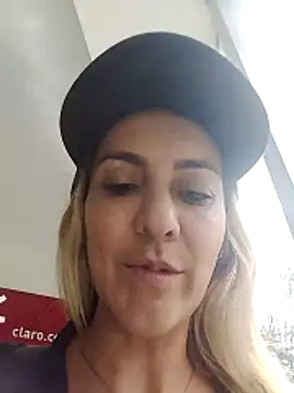Snapshot of Monita_Med chatting on 04/18/26, 07:07 Monita Med online show from 04/18/26, 07:07