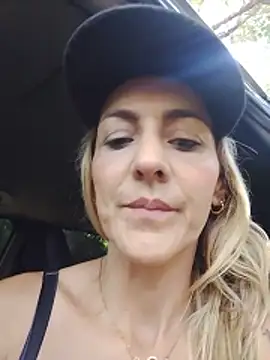 Snapshot of Monita_Med chatting on 05/31/26, 01:40 Monita Med online show from 05/31/26, 01:40