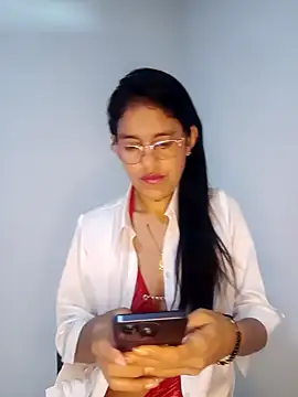 Snapshot of Elizabeth_manzon chatting on 04/05/26, 08:06 Elizabeth manzon online show from 04/05/26, 08:06