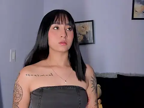 Snapshot of Roseholden chatting on 03/04/26, 01:55 Roseholden online show from 03/04/26, 01:55