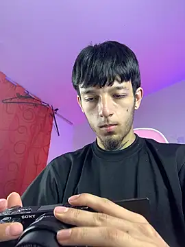 Snapshot of dark_rosse chatting on 02/23/26, 11:13 dark rosse online show from 02/23/26, 11:13