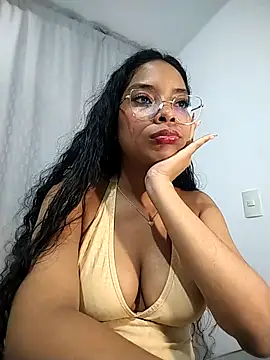 Snapshot of KATALINA_SANTANA_ chatting on 04/28/26, 12:20 KATALINA SANTANA online show from 04/28/26, 12:20