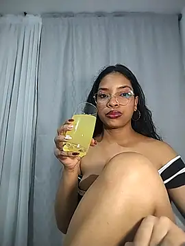 Snapshot of KATALINA_SANTANA_ chatting on 06/03/26, 12:57 KATALINA SANTANA online show from 06/03/26, 12:57