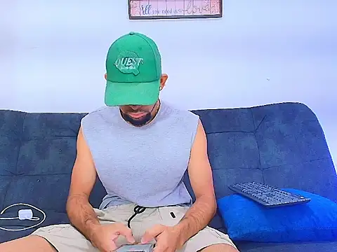 enyel 100 online show from 04/29/26, 11:33