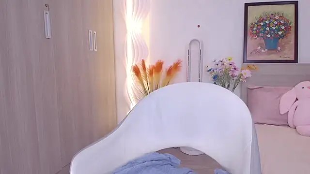 Snapshot of BunnyT_Bae__ chatting on 05/31/26, 05:48 BunnyT Bae online show from 05/31/26, 05:48