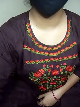 Snapshot of Kushi_Sharmaa chatting on 02/07/26, 04:49 Kushi Sharmaa online show from 02/07/26, 04:49