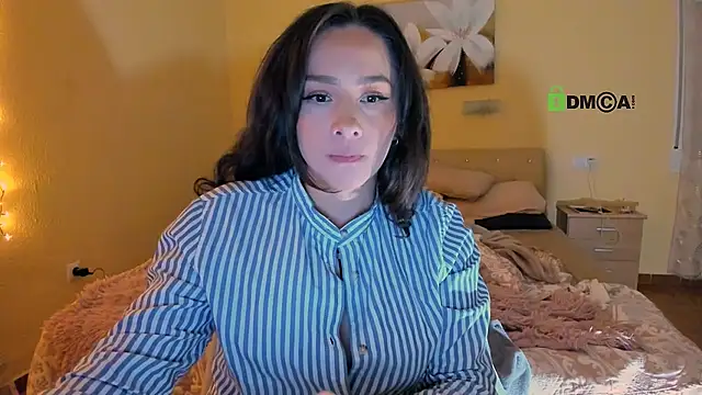 Snapshot of juliiaroberts chatting on 03/13/26, 04:30 juliiaroberts online show from 03/13/26, 04:30