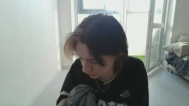 LxayBloom online show from 05/09/26, 02:28