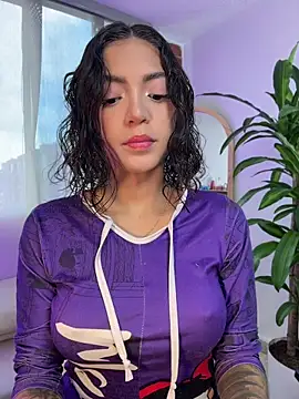 SofyDreammy online show from 05/03/26, 06:25