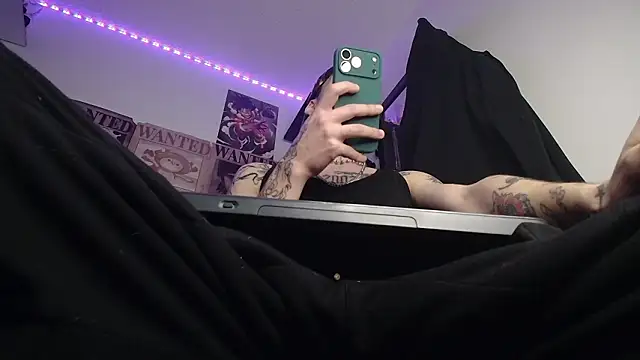 Snapshot of Anhony_Muscle chatting on 02/16/26, 07:43 Anhony Muscle online show from 02/16/26, 07:43