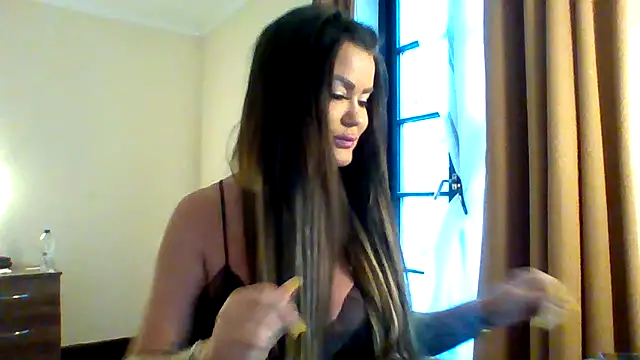 Snapshot of ScottishIvy chatting on 01/15/26, 12:43 ScottishIvy online show from 01/15/26, 12:43