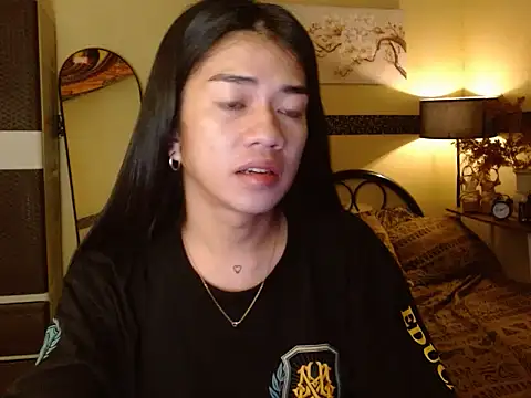 Snapshot of EnviousMaddie chatting on 04/23/26, 05:48 EnviousMaddie online show from 04/23/26, 05:48