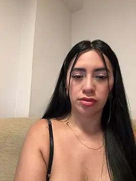 nataliia queen  online show from 06/06/26, 06:01