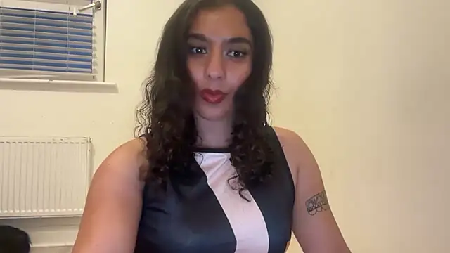 Snapshot of fayfay21@xh chatting on 04/26/26, 08:17 fayfay21xh online show from 04/26/26, 08:17
