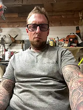 Snapshot of WIDBIGWHITECOCK chatting on 01/16/26, 05:22 WIDBIGWHITECOCK online show from 01/16/26, 05:22