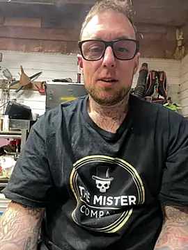 Snapshot of WIDBIGWHITECOCK chatting on 02/01/26, 05:06 WIDBIGWHITECOCK online show from 02/01/26, 05:06