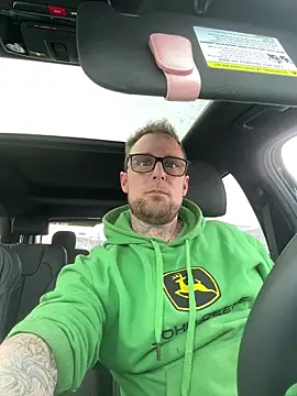 Snapshot of WIDBIGWHITECOCK chatting on 03/05/26, 09:44 WIDBIGWHITECOCK online show from 03/05/26, 09:44