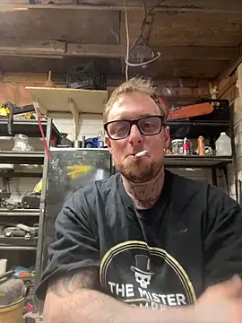 Snapshot of WIDBIGWHITECOCK chatting on 04/04/26, 05:16 WIDBIGWHITECOCK online show from 04/04/26, 05:16